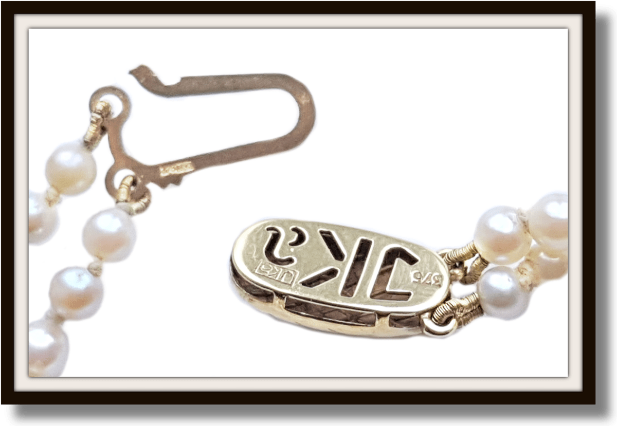 Vintage 1980s Akoya Cultured Pearl Graduated Hand - knotted Necklace 20in - Bloomsbury Manor Ltd