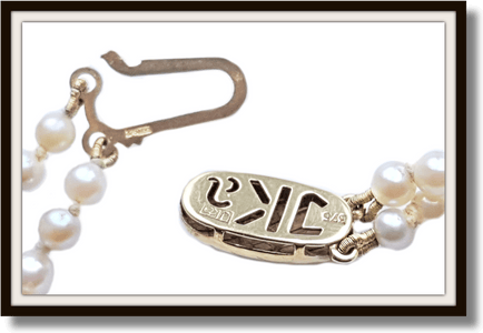 Vintage 1980s Akoya Cultured Pearl Graduated Hand - knotted Necklace 20in - Bloomsbury Manor Ltd