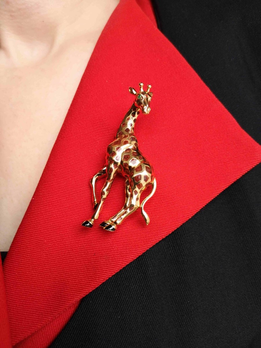 Vintage 1980s Cartier Enamel Giraffe Brooch with Emerald Set Eyes - Bloomsbury Manor Ltd