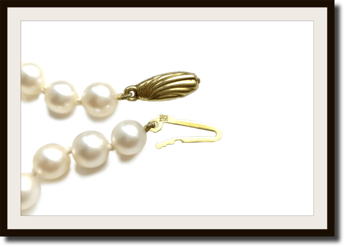 Vintage 1990s Cultured Hand Knotted Akoya Pearl Necklace 18k Clasp. - Bloomsbury Manor Ltd