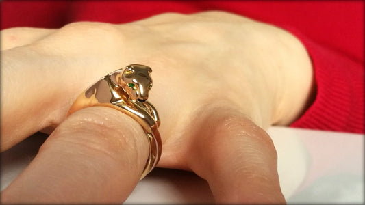 Vintage Cartier Panthere Trinity Ring in 18k Gold & Emerald, Size 52 - Bloomsbury Manor Ltd