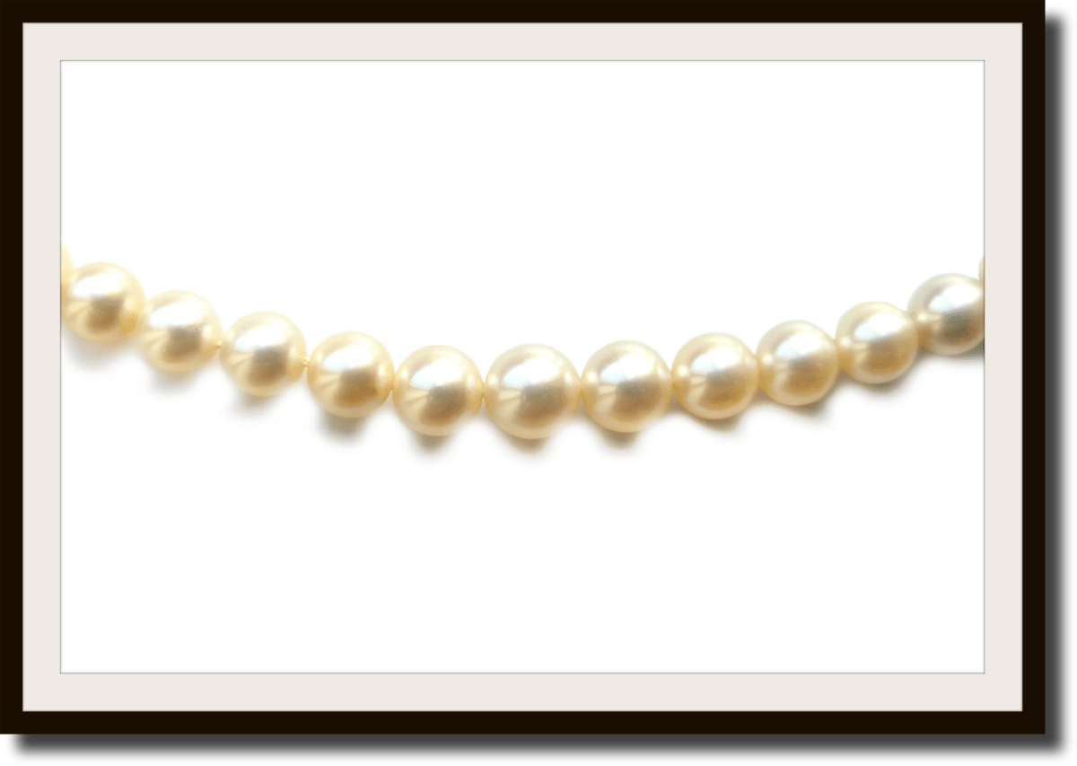 Vintage Graduated Cultured Pearl Necklace 18k Gold Clasp - Bloomsbury Manor Ltd