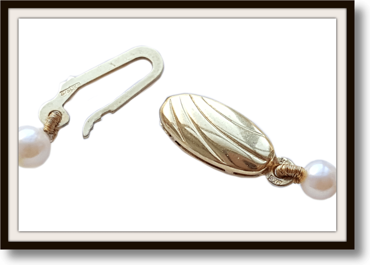 Vintage Graduated Knotted Akoya Cultured Pearl Necklace 20in 9K Gold Clasp - Bloomsbury Manor Ltd